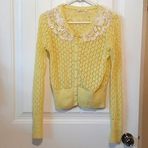 Women's Cottage Sweater With Floral Collar